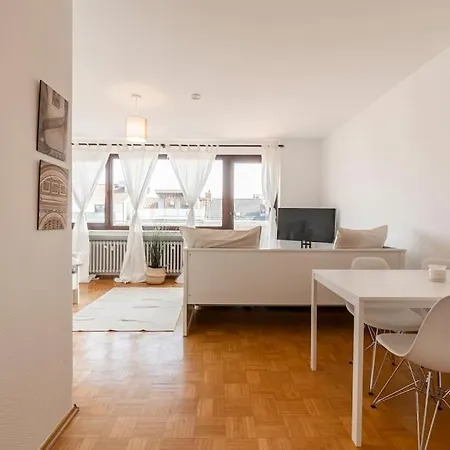 Apartment Stilvolles Fuer 4 Pers. *